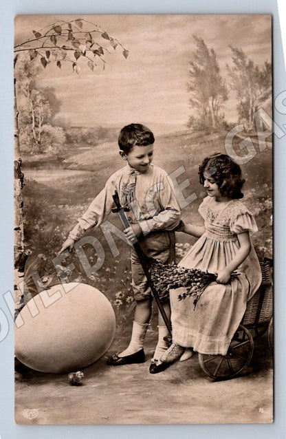 Postcard children 1917 ethnography (M2779)