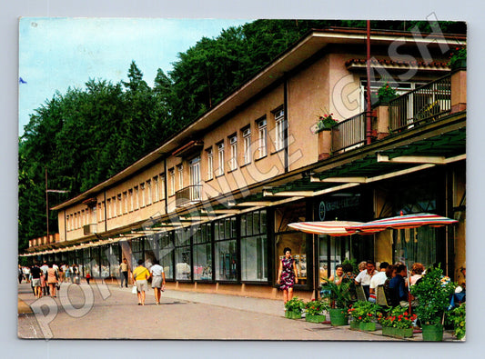 Pohlednice Luhačovice ulice s obchody cca 1970s (M27820)
