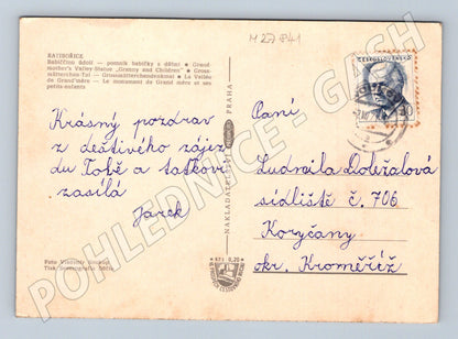 Pohlednice Babiččino údolí pomník Babičky s dětmi (M27841)
