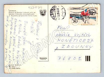 Pohlednice Ostrava více záběrů radnice náměstí 1980 (M27879)