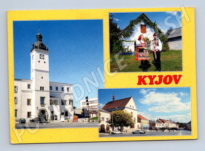 Pohlednice Kyjov radnice folklór ulice 2001 (M27882)
