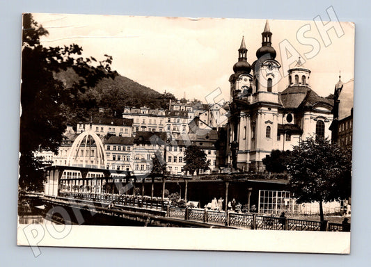 Karlovy Vary Vřídlo a kostel sv. Maří Magdaleny 1950 (M28240)