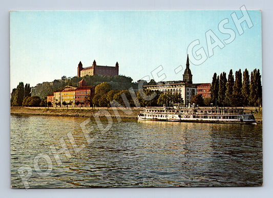Pohlednice Slovensko Bratislava hrad a loď (M28387)