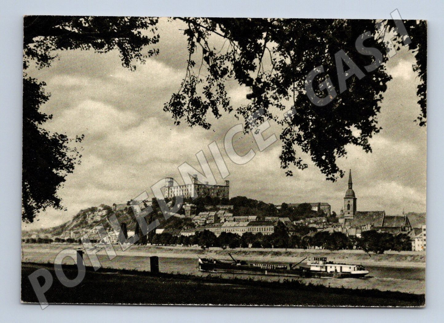 Pohlednice Slovensko Bratislava hrad Dunaj 1950s (M28475)