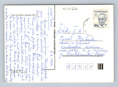 Pohlednice Jů a Hele s koštětem 1984 (M28630)