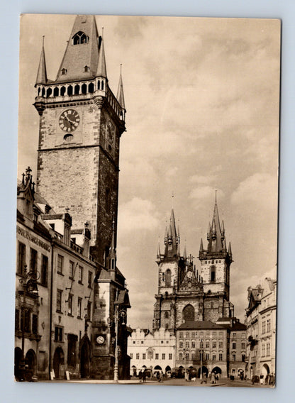 Pohlednice Praha Staroměstská radnice s Týnským chrámem (M28939)