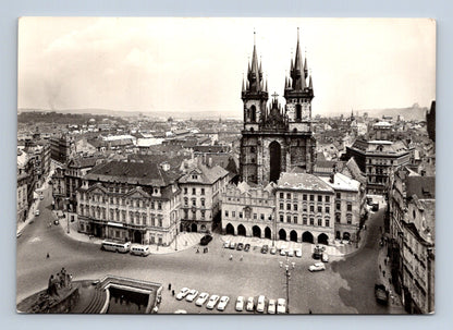 Pohlednice Praha Staroměstské náměstí a Týnský chrám 1968 (M28949)