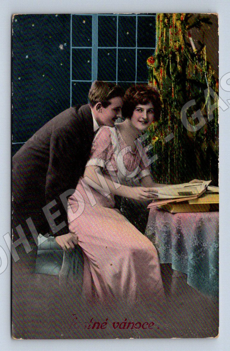 Postcard romantic couple color (M2909)