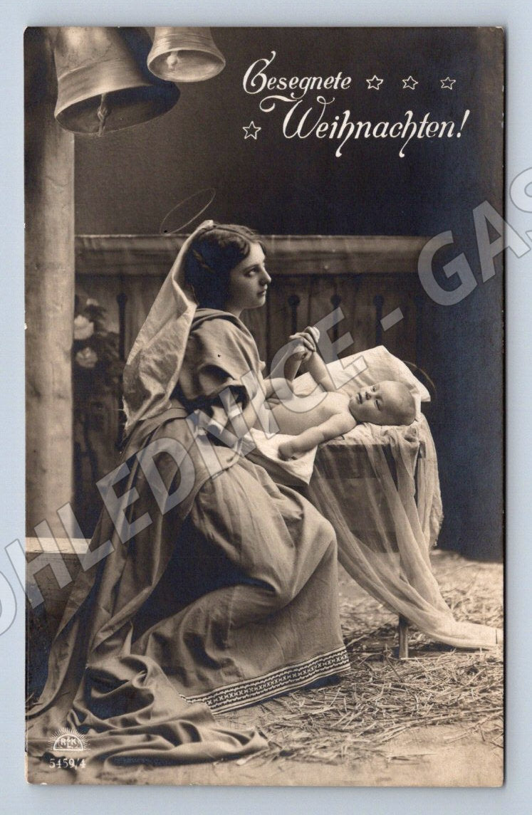 Postcard Christmas child and woman ethnographic (M2910)