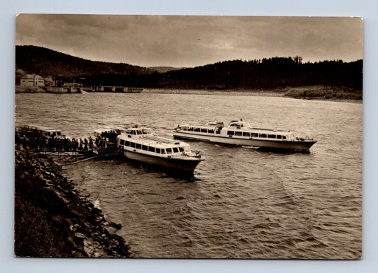 Pohlednice Lipenské jezero lodě na přehradě (M29220)