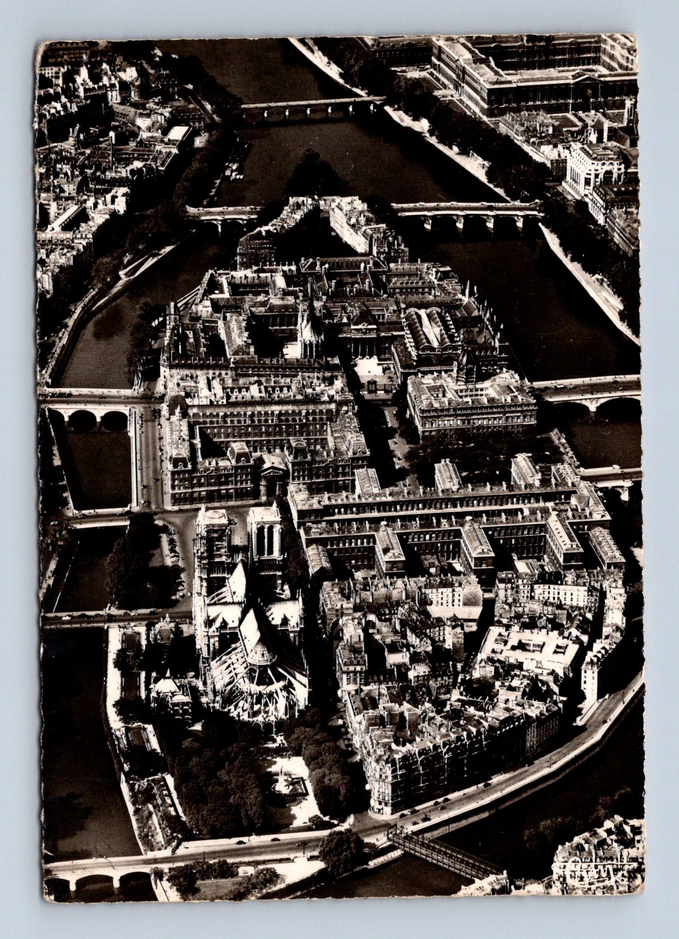 Pohlednice Francie Paříž Ile de la Cité letecký pohled 1952 (M29371)