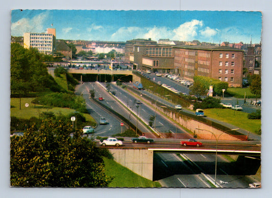 Pohlednice Německo Duisburg dálnice u nádraží 1973 (M29514)