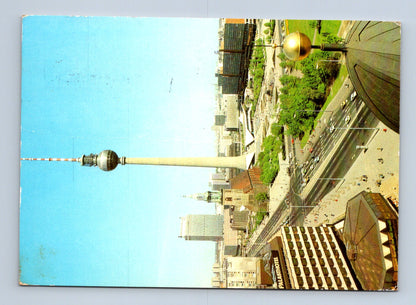Pohlednice DDR Berlín Fernsehturm a Palasthotel (M29595)