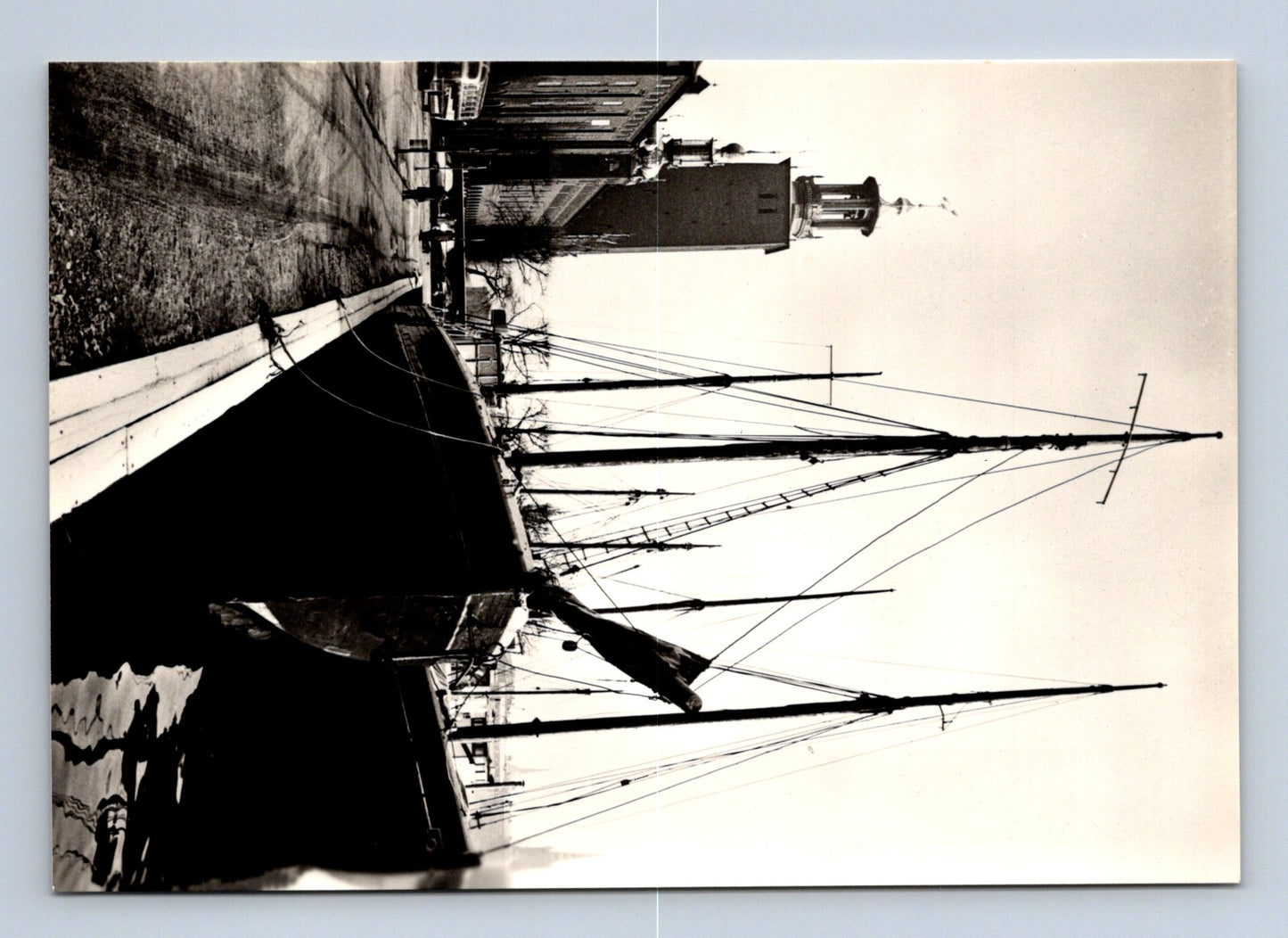 Pohlednice Švédsko Stockholm Stadshuset loď 1965 (M29622)