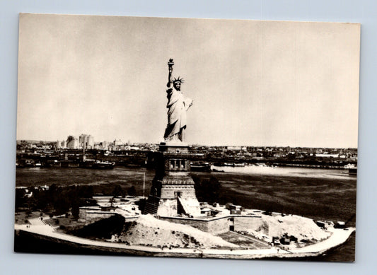 Pohlednice USA Socha Svobody New York 1964 (M29676)