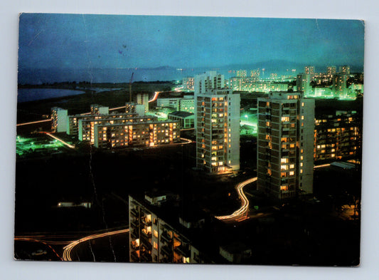 Pohlednice Bulharsko Burgas Kv. Izgrev noční pohled (M29779)