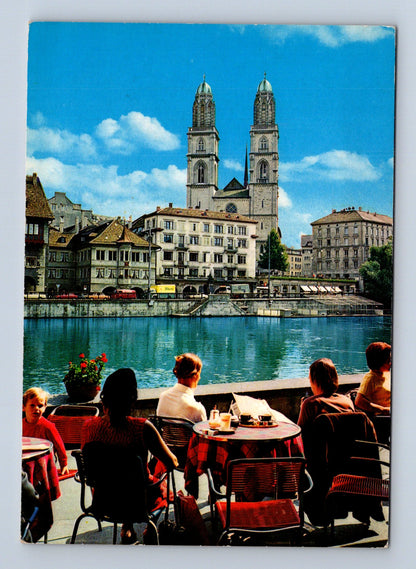 Pohlednice Švýcarsko Zürich řeka Limmat Grossmünster 1977 (M29822)