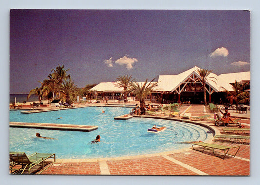 Pohlednice Haiti Club Méditerranée bazén (M30025)