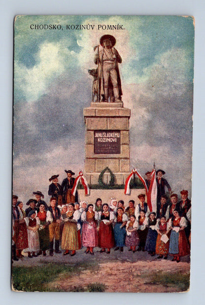Pohlednice Chodsko Kozinův pomník a krojovaní lidé (M30105)