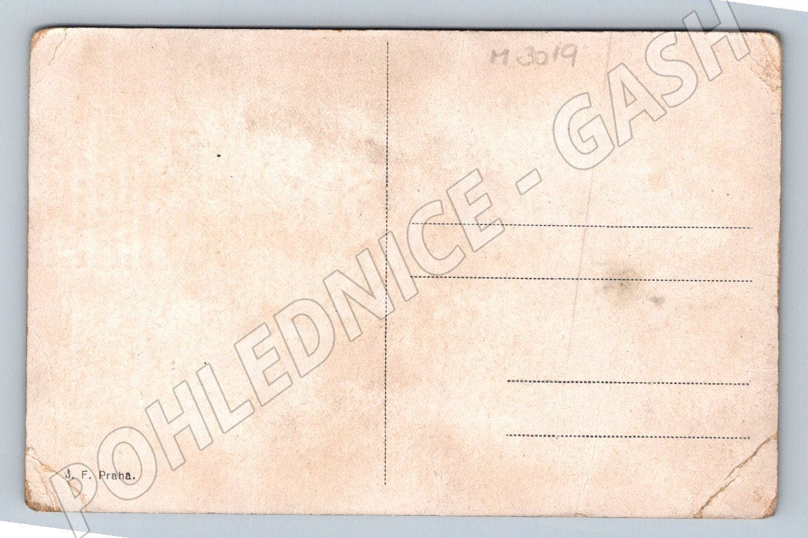 Postcard girl in folk costume with roses (M3019)