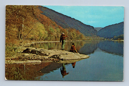 Pohlednice USA Potomac řeka rybáři podzim (M30196)