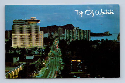Pohlednice USA Waikiki Kalakaua Avenue noční panorama (M30214)
