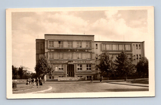 Pohlednice Kladno Škola práce 1950s (M30330)