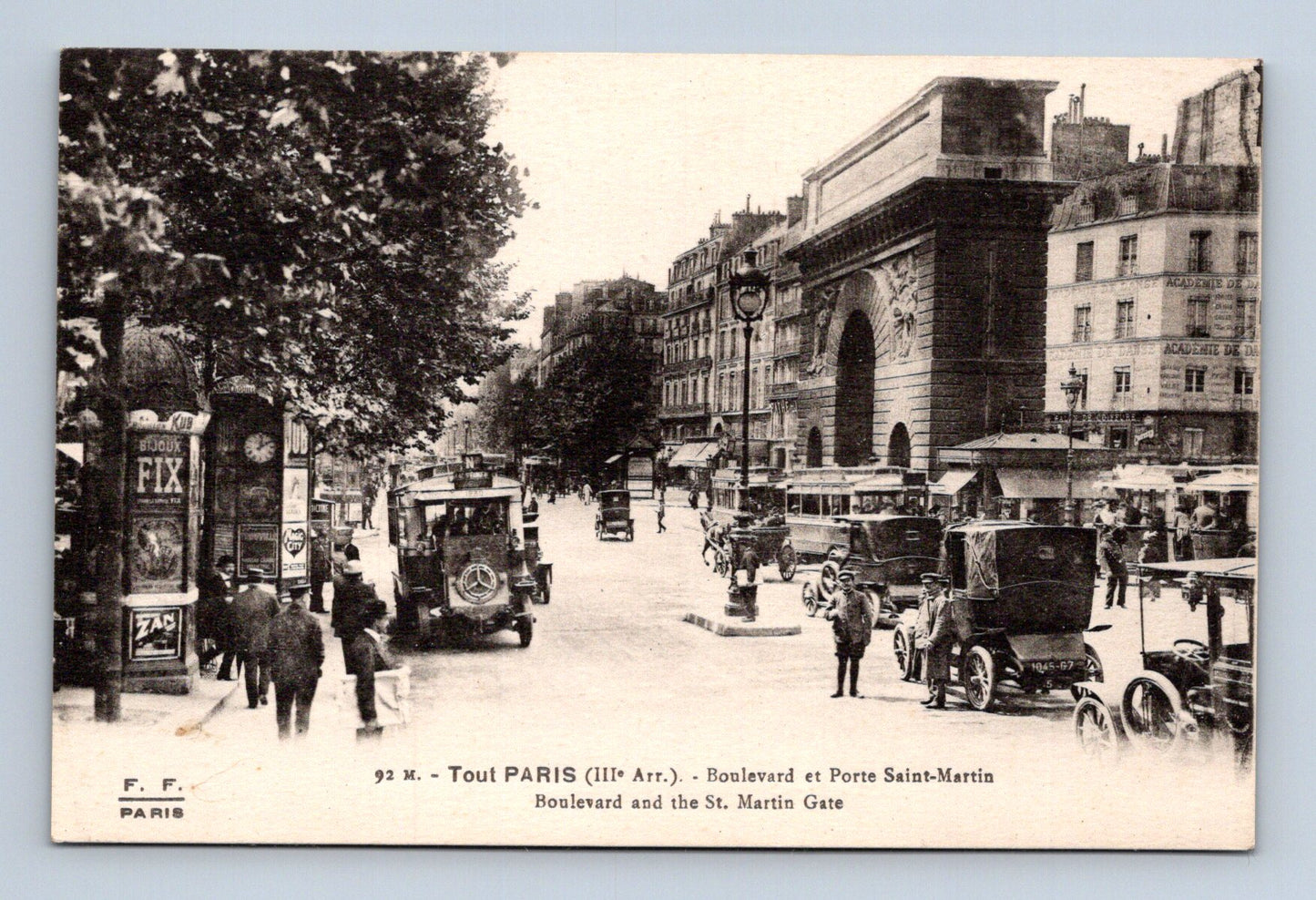Pohlednice Francie Paříž Boulevard a Porte Saint-Martin (M30447)