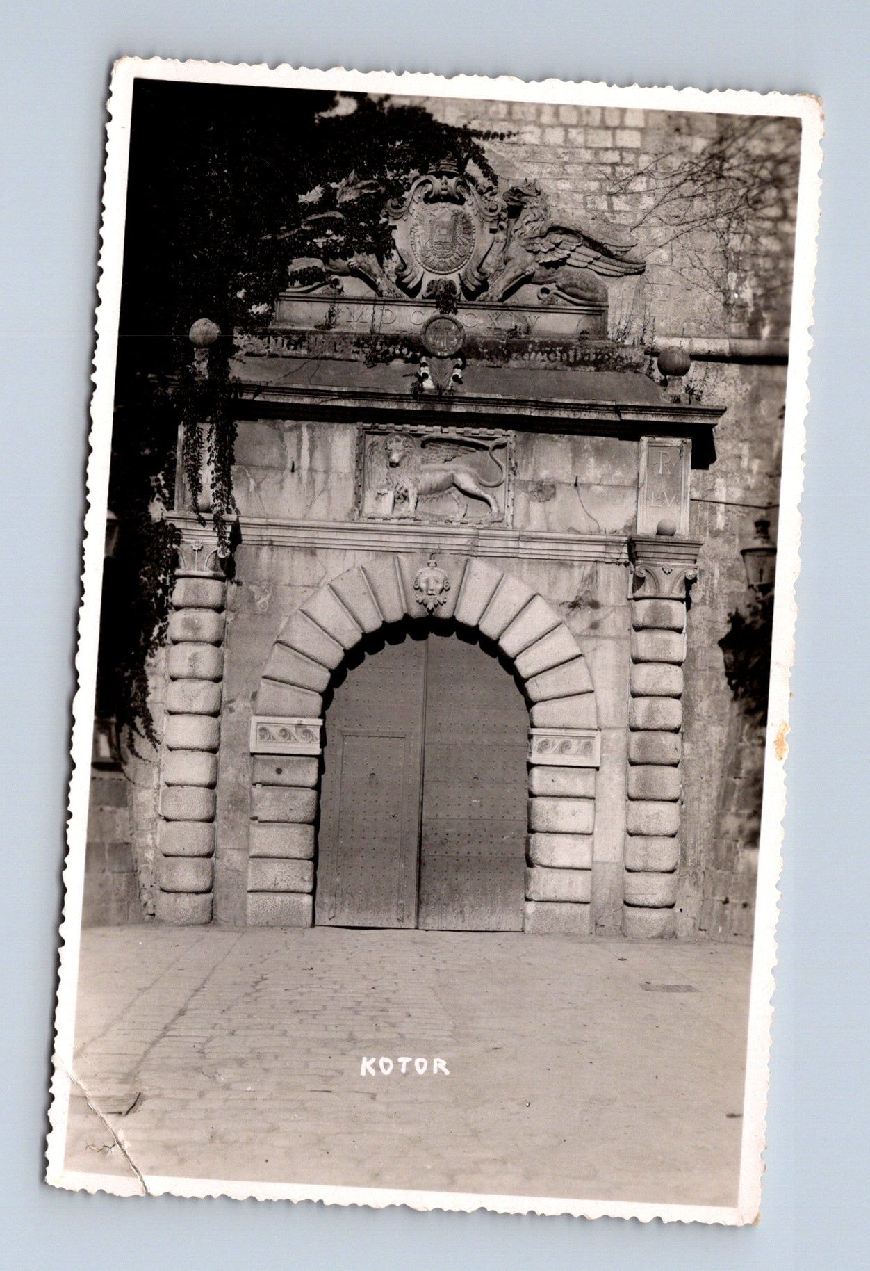 Pohlednice Černá Hora Kotor vstupní brána (M30451)