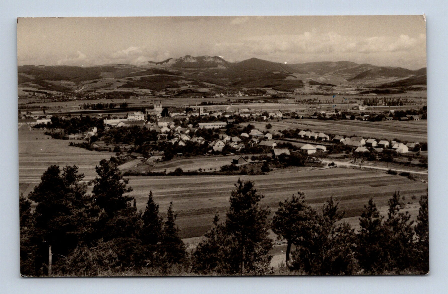 Pohlednice Slovensko Ilava panoramatický pohled 1946 (M30475)