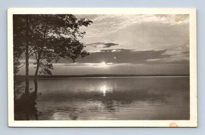 Pohlednice Velké Dařko západ slunce jezero 1953 (M30491)