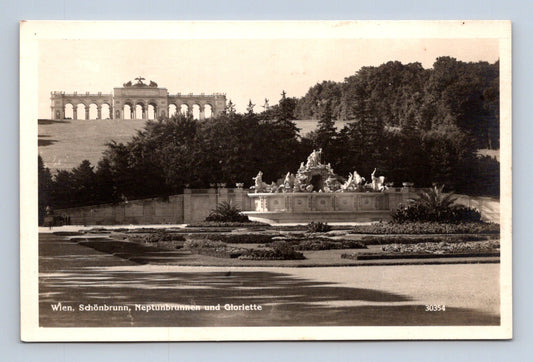 Pohlednice Rakousko Vídeň Schönbrunn Neptunbrunnen Gloriette (M30524)
