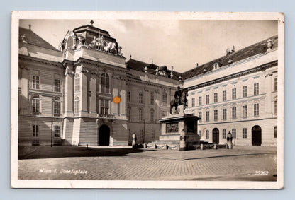 Pohlednice Rakousko Vídeň Josefsplatz jezdecká socha (M30534)