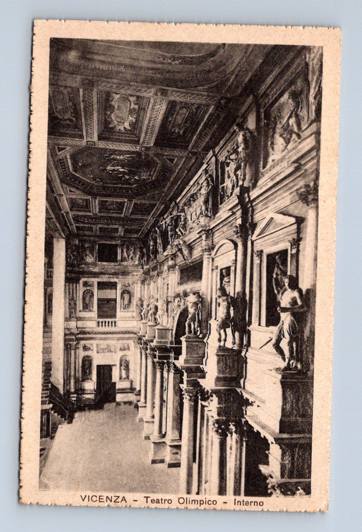 Pohlednice Itálie Vicenza Teatro Olimpico interiér (M30586)