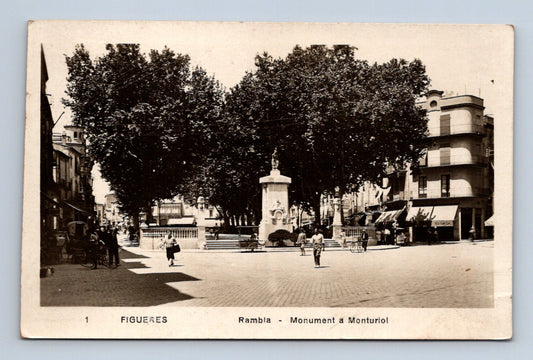 Pohlednice Španělsko Figueres Rambla Monument a Monturiol (M30587)