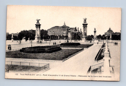 Pohlednice Francie Paříž: Pont Alexandre III, Grand Palais (M30637)
