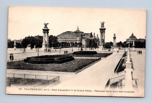 Pohlednice Francie Paříž: Pont Alexandre III, Grand Palais (M30637)