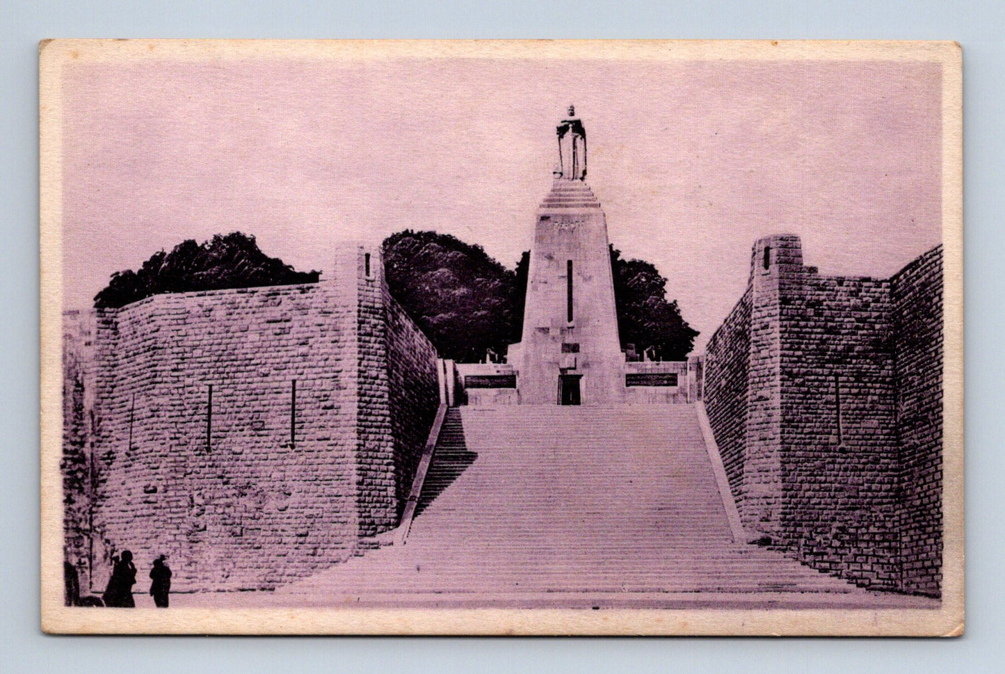 Pohlednice Francie Verdun památník 1921 (M30649)