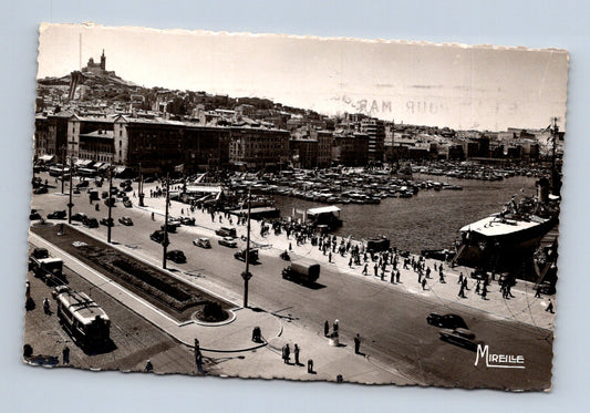 Pohlednice Francie Marseille přístav a město 1957 (M30667)