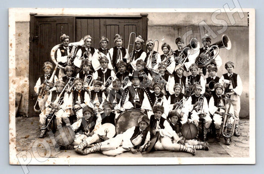 Postcard Wallachian boys' band Hukvaldy 1937 (M3083)