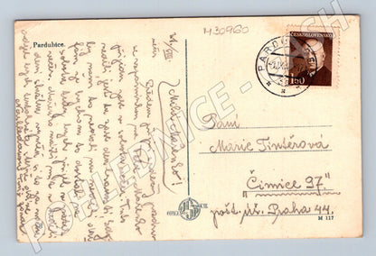 Pohlednice Pardubice náměstí kostel a věž 1941 (M30960)