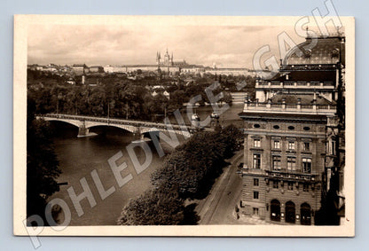 Pohlednice Praha Hradčany, Národní divadlo a most 1949 (M31072)