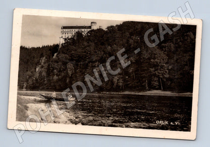 Pohlednice Orlík n. Vlt. zámek s lodí 1947 (M31116)