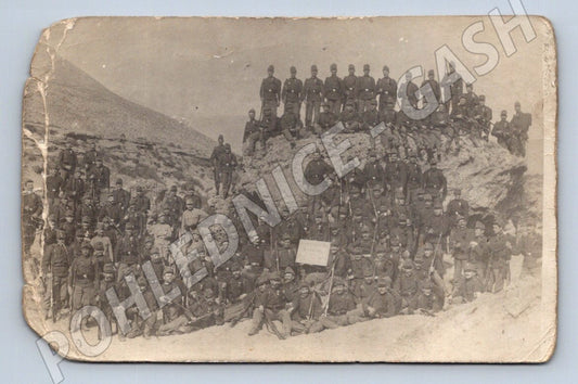 Postcard group of soldiers, World War I (M3122)