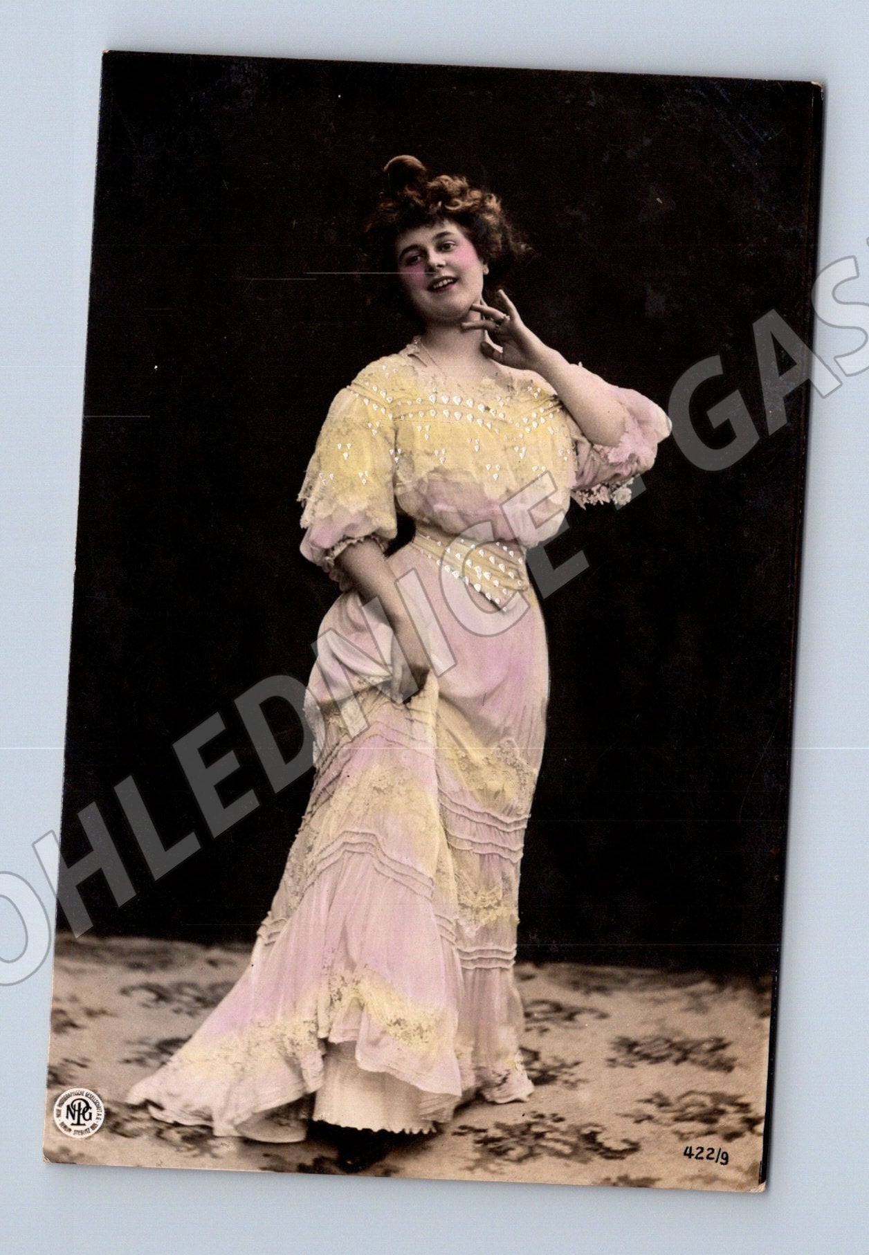 Pohlednice Německo žena v šatech 1899 (M31260)