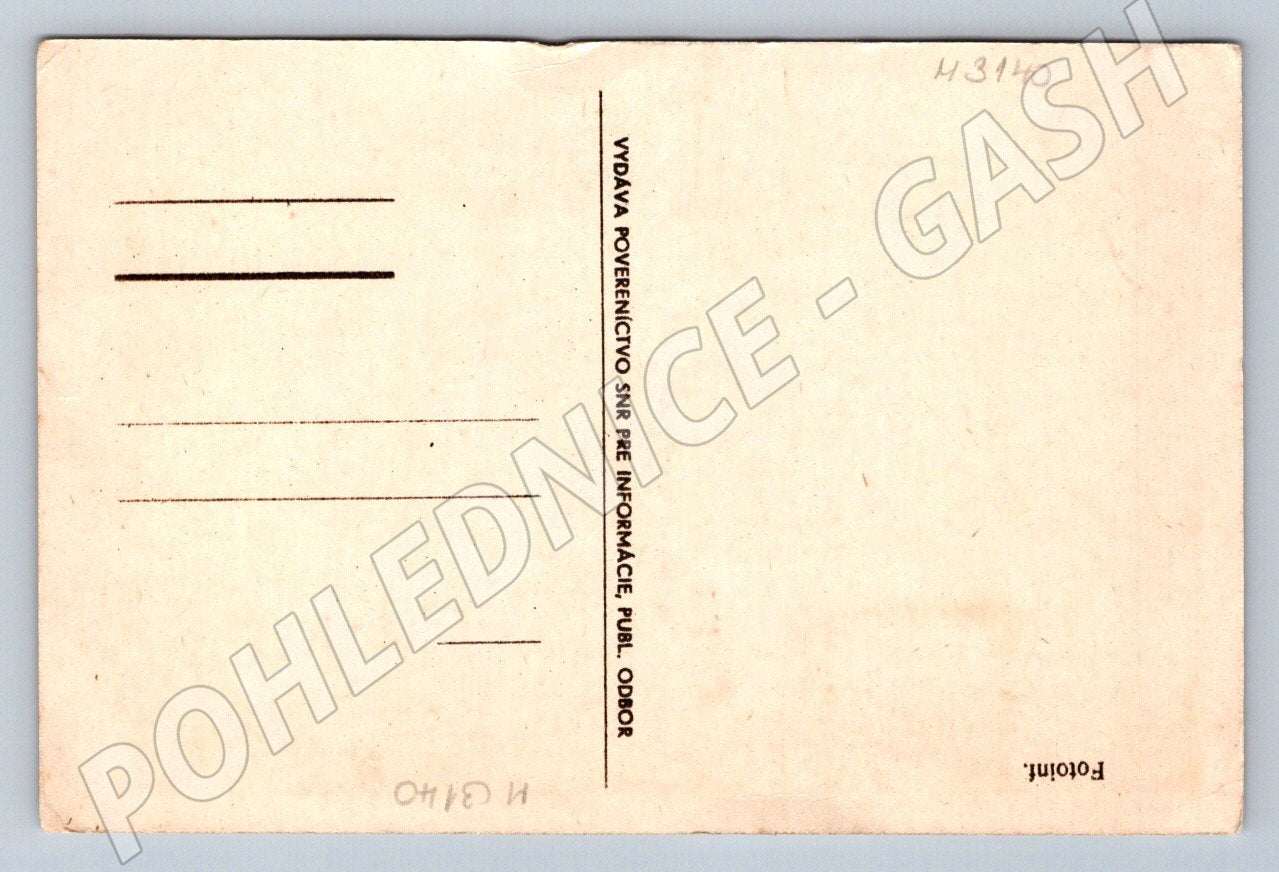 Postcard soldier holding a child human closeness (M3140)