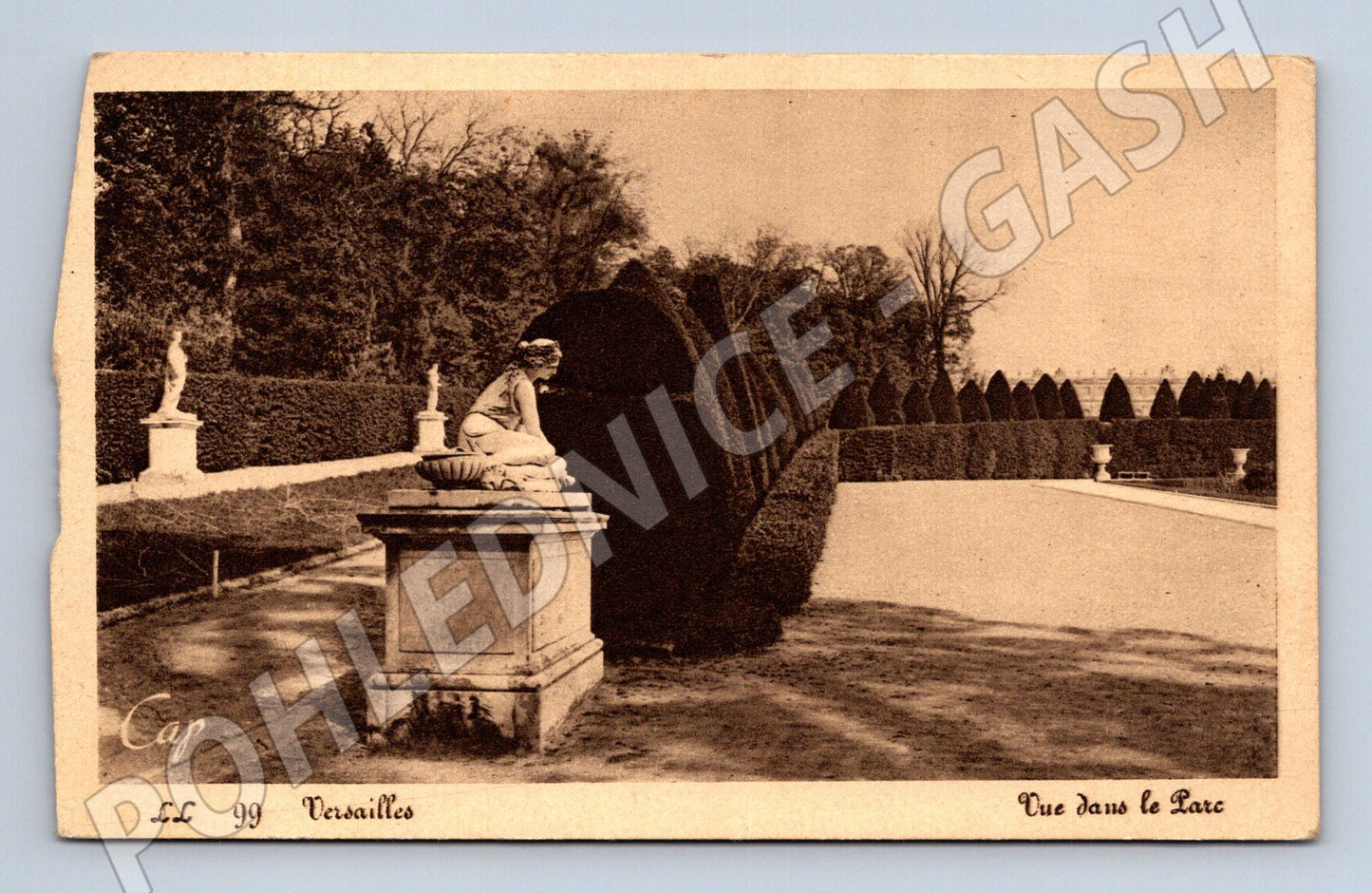 Pohlednice Francie Versailles park se sochami (M31404)
