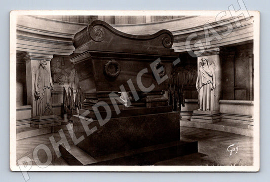 Pohlednice Francie Paříž Hrobka Napoleona (M31442)