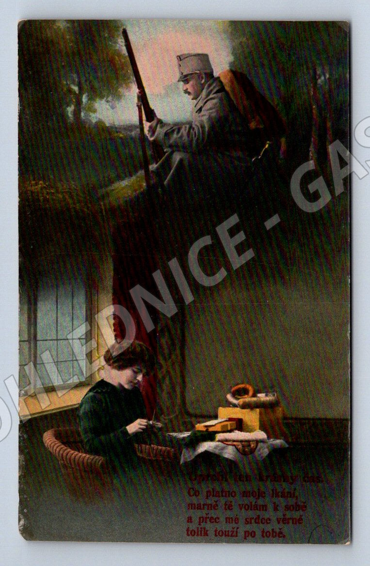 Postcard woman reading a letter to a soldier with a rifle (M3145)