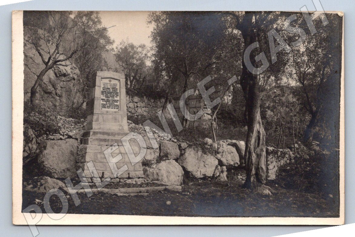 Pohlednice monument v přírodě česká krajina (M3155)